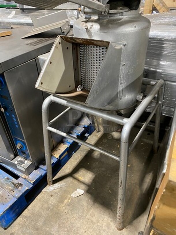 Cavecchi Commercial Mincer/Grater/Shredder! All Stainless Steel! On Legs! Model: 141/6 SN: 1145383 220/380V - Image 6 of 9
