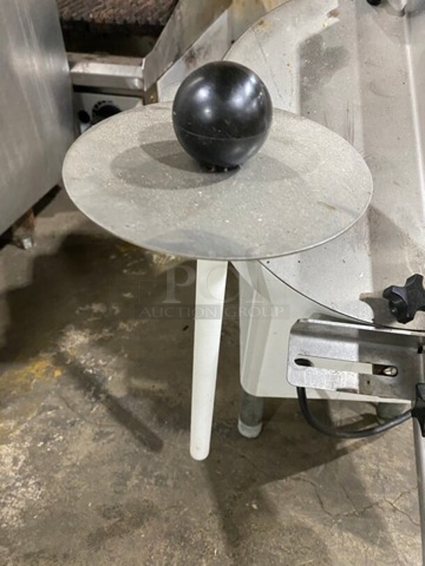 Oliver Commercial Countertop Bun/Bagel Cutter! Stainless Steel! On Small Legs! Model: 723 SN: J38776181 115V 60HZ 1 Phase - Image 5 of 9