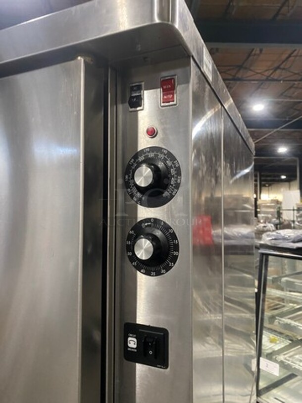 NICE! Blodgett Commercial Electric Powered Double Deck Convection Oven! With View Through And Solid Doors! Metal Oven Racks! All Stainless Steel! On Legs! 2x Your Bid Makes One Unit! SN: 121813XF081T - Image 7 of 11