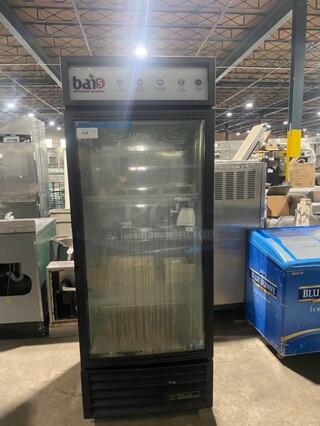 True Commercial Single Door Reach In Refrigerator Merchandiser! With View Through Door! Model: GDM26 SN:7697956 115V 1PH