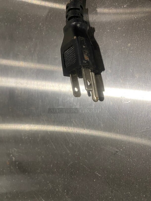 LATE MODEL! Avantco Refrigerated Commercial Sandwich/Salad Prep Table! With Commercial Cutting Board! With Poly Shelf! With Single Door Underneath Storage Space! All Stainless Steel! On Casters! 115V 1 Phase! Model 178APT27HC! Working When Removed! - Image 9 of 9