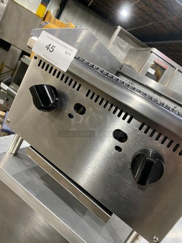 Commercial Countertop Natural Gas Powered Char Broiler Grill! With Back And Side Splashes! All Stainless Steel! On Small Legs! - Image 6 of 7