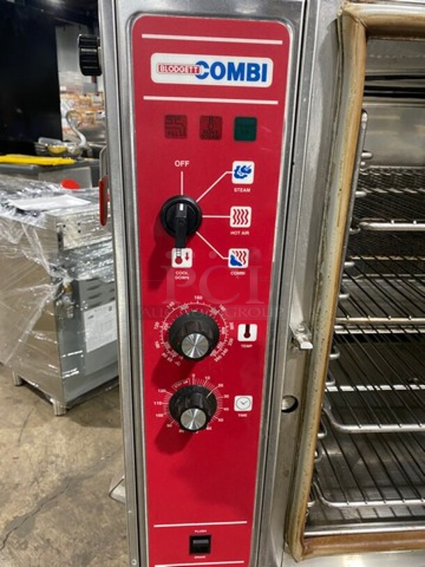 Blodgett Commercial Electric Powered Single Door Oven/Steamer Combi Oven! With View Through Door! All Stainless Steel! On Legs! Model: COS101AA SN: 111497G020S 208V 3 Phase - Image 6 of 9