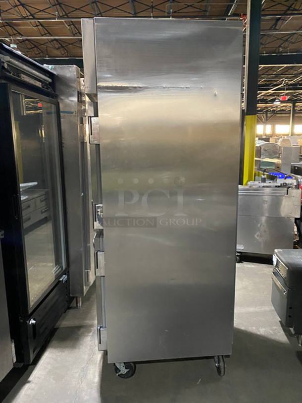 True Commercial Reach In Refrigerator/Freezer Combo! With 2 Half Doors! With Poly Coated Racks! All Stainless Steel! On Casters! Model: STG1DT2HS SN: 8629915 115V 60HZ 1 Phase - Image 4 of 10