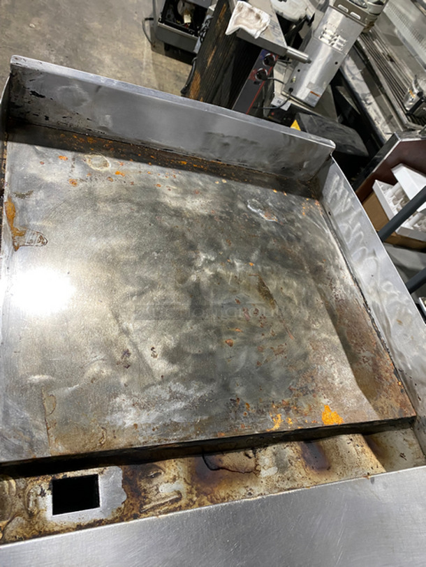 Commercial Countertop Natural Gas Powered Flat Top Griddle! With Side And Back Splashes! All Stainless Steel On Legs! - Image 5 of 7