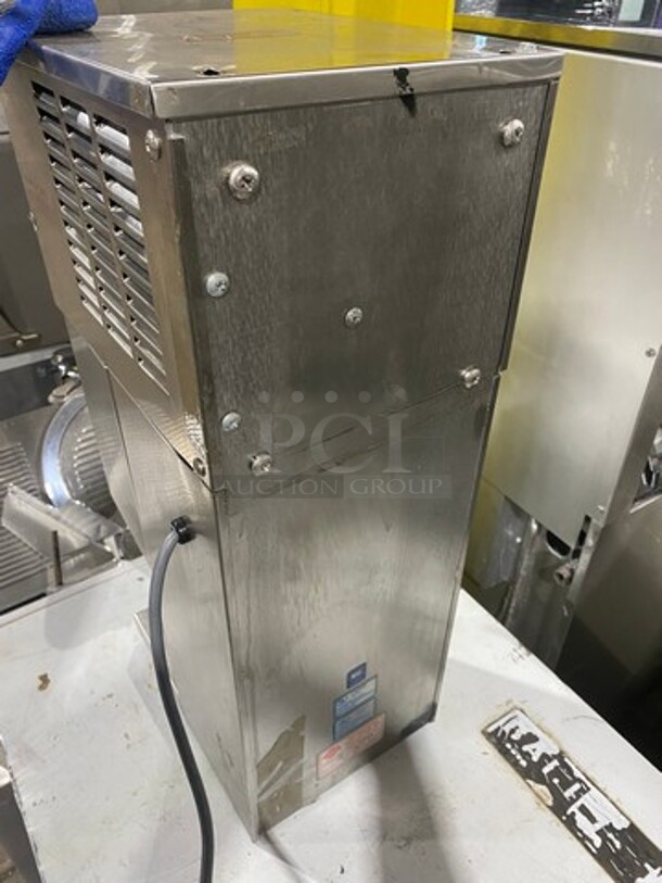 International Dairy Queen Commercial Countertop Blizzard Mixer! Solid Stainless Steel! Model: BM3 SN: H2D12330 120V 60HZ 1 Phase - Image 4 of 8