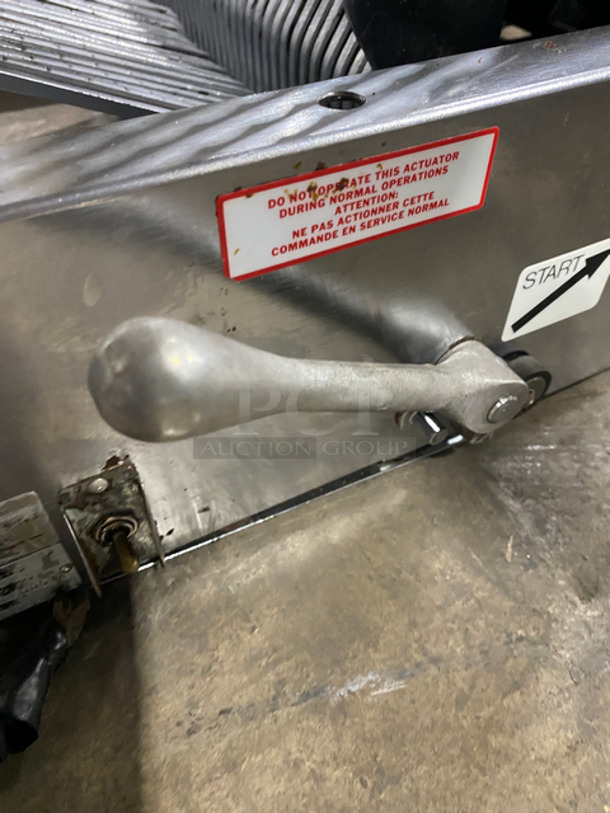 Berkel Commercial Countertop Bread Loaf Slicer! All Stainless Steel! Model MB! 115V 1 Phase! Working! - Image 7 of 9