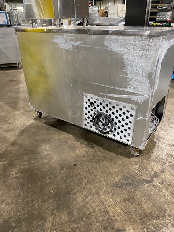 NICE! Leader Commercial Refrigerated 2 Door Lowboy/Worktop Cooler! All stainless Steel! With Metal Rack! On Casters! 115V 1 Phase! Model: LB48 S/C SN: PY08M0308! - Image 4 of 8