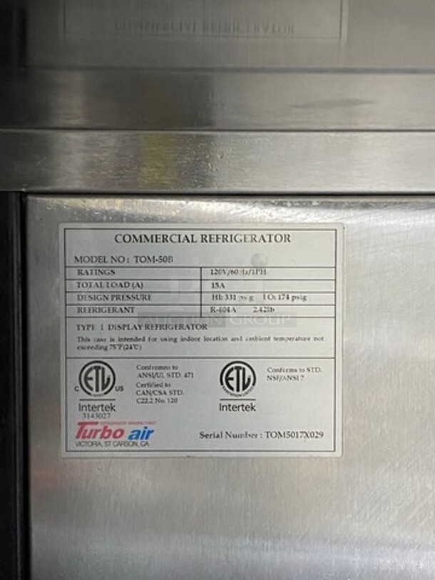 Turbo Air Commercial Refrigerated Open Grab-N-Go Case Merchandiser! With View Through Sides! With Front Cover! All Stainless Steel! Model: TOM50B SN: TOM5017X029 120V 60HZ 1 Phase - Image 7 of 8