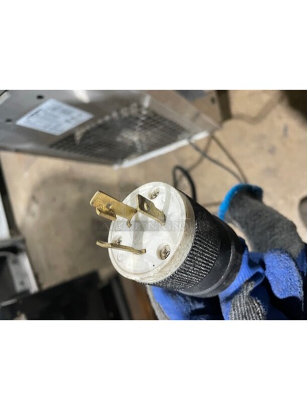 2017 Late Model! SpaceMan 3 Handle Counter Top Gravity Fed Ice Cream Machine! All Stainless Steel! Model 62535 Serial 170562! 220V 1 Phase! Working When Removed! - Image 9 of 9