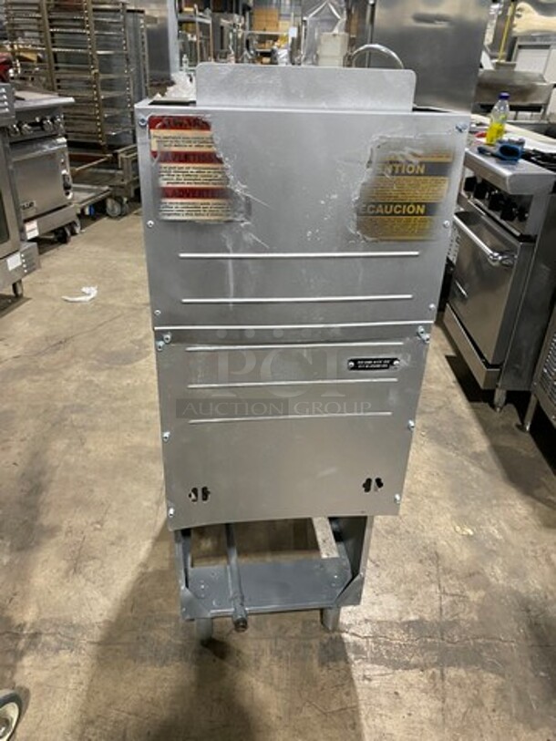 Apexra Commercial Natural Gas Powered Deep Fat Fryer! With 2 Metal Frying Baskets! All Stainless Steel! On Legs! - Image 4 of 8