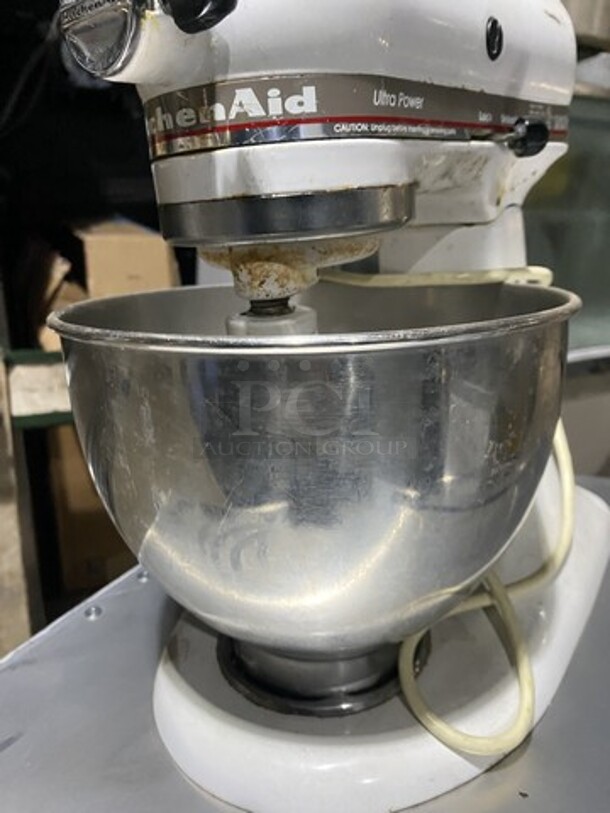 Kitchen Aid Counter Top Planetary Mixer! Model KSM90! With Bowl & Paddle! 115V 1 Phase!  - Image 8 of 8