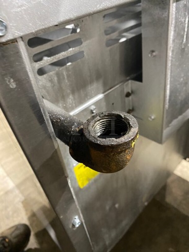 American Range Commercial Natural Gas Powered 4 Burner Stove! With Raised Back Splash! With Oven Underneath! All Stainless Steel! On Legs! - Image 10 of 10