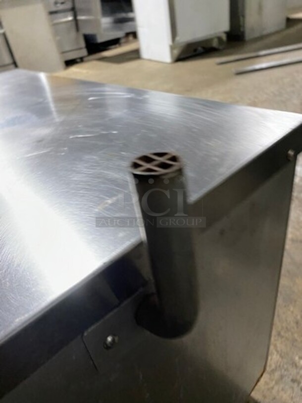 Hobart Commercial Electric Powered Countertop Convection Steamer! All Stainless Steel! On Small Legs! Model: HC24E03 SN: 463017129 208/240V 60HZ 1/3 Phase - Image 8 of 9