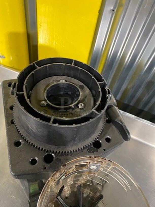 Cunill Commercial Countertop Espresso/ Coffee Bean Grinder! - Image 5 of 8