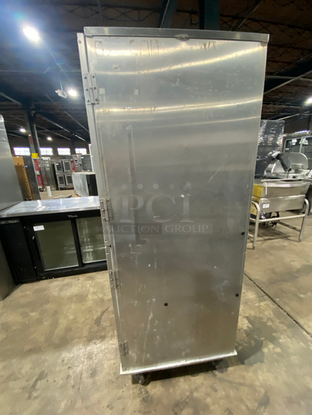 Lockwood Commercial Enclosed Pan Transport Rack! With 2 Half View Through Doors! All Stainless Steel! On Casters! Model: CA72RR18R - Image 4 of 6