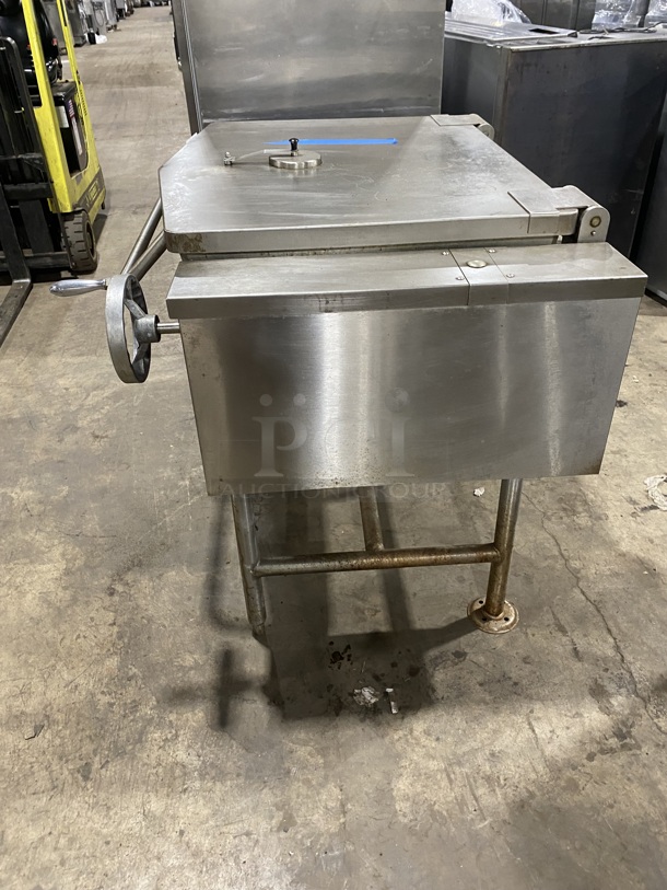 Sweet! SOUTHBEND Commercial Electric Powered Tilt Skillet/Braising Pan! All Stainless Steel! On Legs! MODEL: BECT-30 208V 3Phase! Working When Removed!  - Image 3 of 9