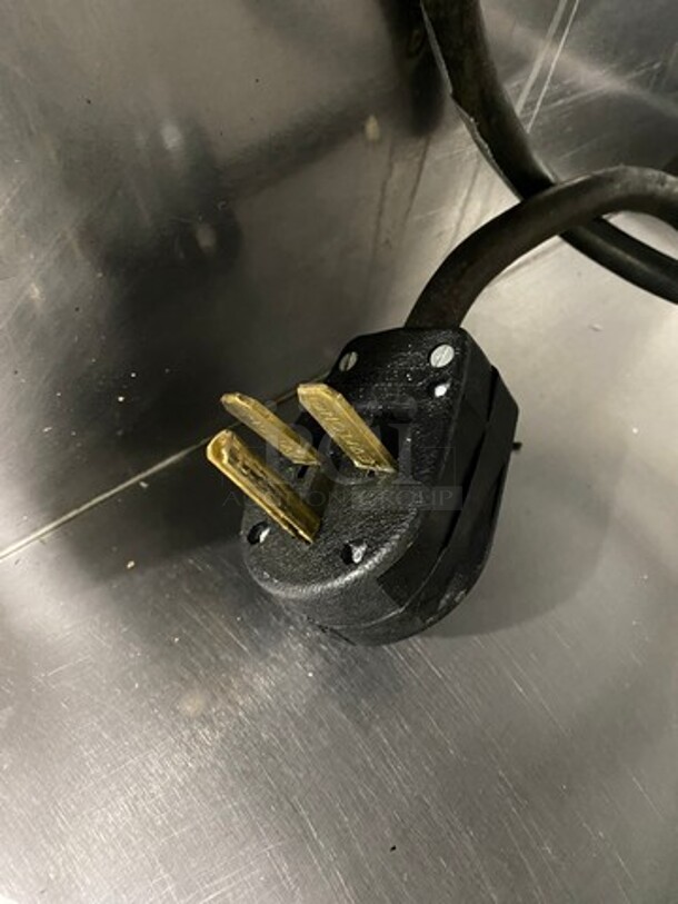 Delfield Commercial Electric Powered 4 Well Steam Table! With Storage Space Underneath! All Stainless Steel! On Casters! Model: F14EI460 SN: 1010150000316 208/230V 60HZ 1 Phase - Image 9 of 9