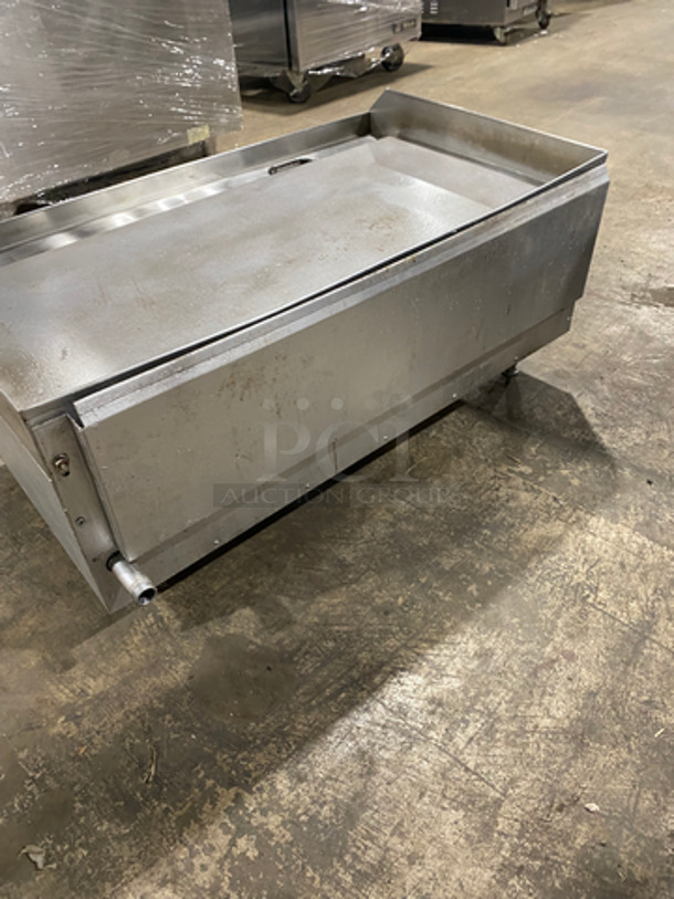 FAB! Commercial Countertop Natural Gas Powered Flat Top Griddle! With Back & Side Splashes! All Stainless Steel! On Legs! - Image 3 of 7