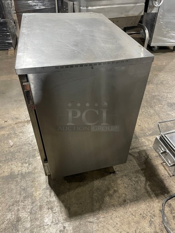 FWE Commercial Food Warming/Holding Cabinet! All Stainless Steel! With Metal Racks! On Casters! 120V! Model: HLC-SL-1826-8-CHP SN: 165031501! - Image 2 of 6