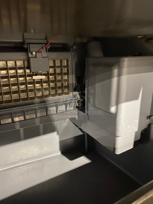 Manitowoc Commercial Undercounter Ice Making Machine! All Stainless Steel! On Legs! Model: QM45A SN: 310258339 115V 60HZ 1 Phase - Image 7 of 9