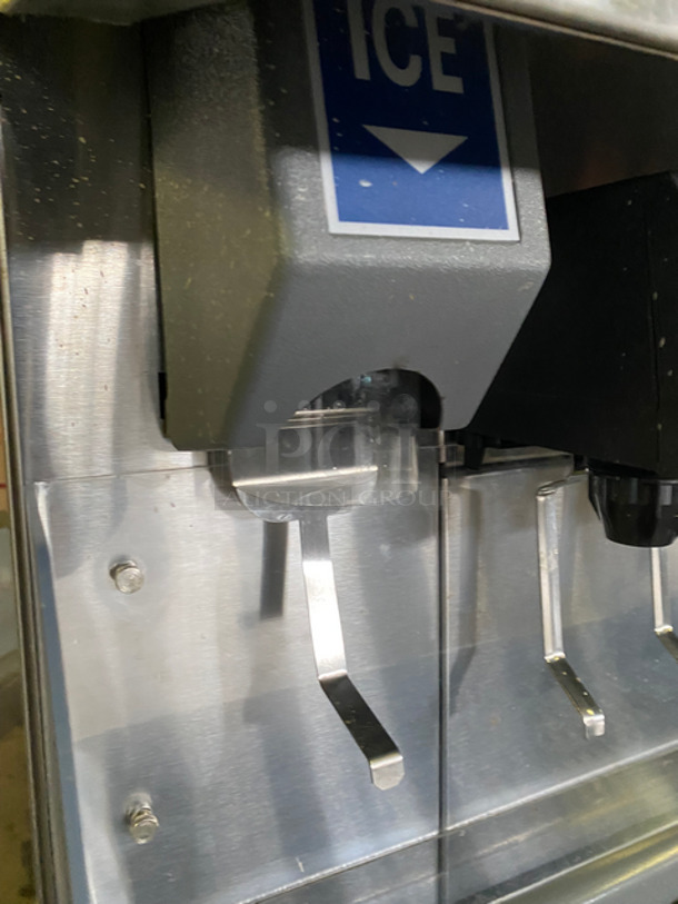 Follett Commercial Countertop 10 Spout Beverage Dispenser Machine! With Ice Dispenser! Stainless Steel Body! Model: VU300B10LL 115V 60HZ 1 Phase - Image 7 of 10