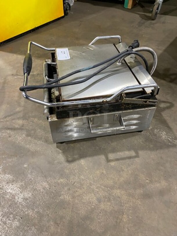 LATE MODEL! 2018 Eurodib Commercial Countertop Electric Powered Panini/Sandwich Press! With Ribbed Press! All Stainless Steel! Model: SFE02345120 SN: 2018061035 120V - Image 2 of 8