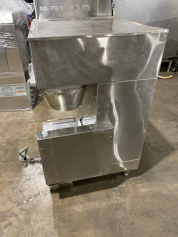 Bunn Commercial Countertop Dual Coffee Brewing Machine! All Stainless Steel! On Small Legs! Model: DUALSHDBC 120/208V 60HZ 1 Phase - Image 2 of 7