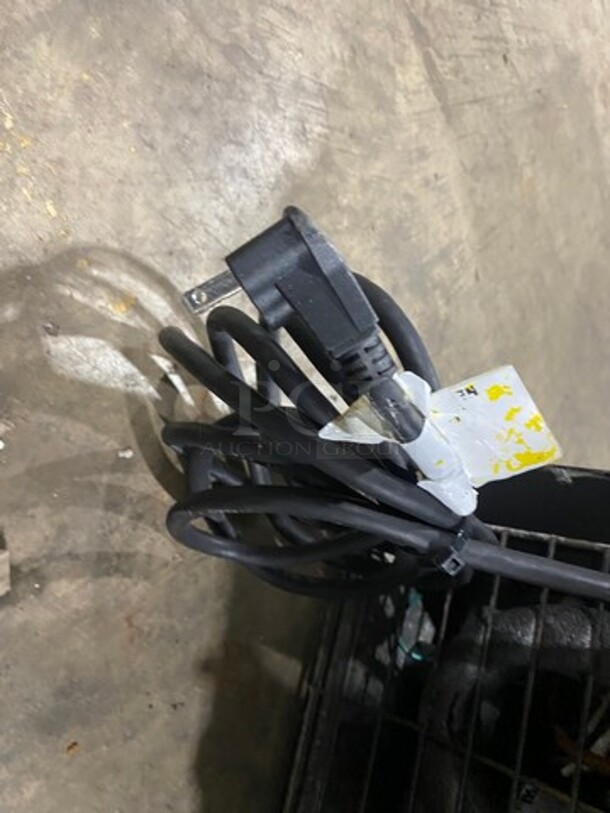 2016 Imbera Single Door Refrigerated Reach In Cooler Merchandiser! With View Through Door! With Poly Coated Racks! Model: VR09CCC02 SN: 642160501450 115V 60HZ 1 Phase - Image 8 of 8