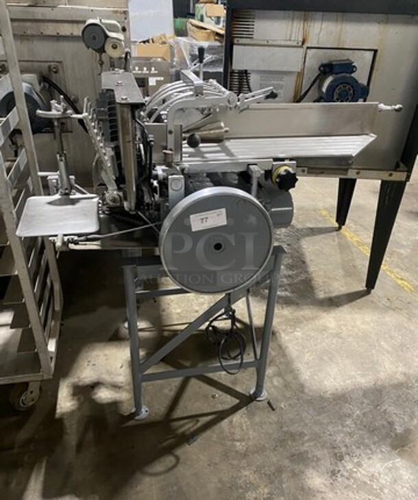 Nice! Berkel Heavy Duty Commercial Automatic Meat & Cheese Slicer/Stacker! Model 170D Serial 180D424! 120V 1 Pase!  - Image 1 of 11