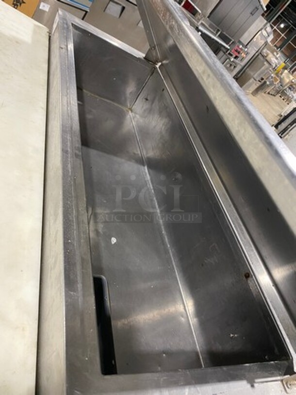 Delfield Commercial Refrigerated Pizza Prep Table! With Commercial Cutting Board! With Single Door Storage Space Underneath! Poly Coated Rack! All Stainless Steel! On Casters! Model: 18648PTB SN: BBR594999T 115V 60HZ 1 Phase - Image 7 of 10