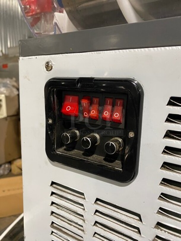 Vevor Commercial Countertop 3 Flavor Slushie/ Frozen Beverage Dispenser! 110V - Image 5 of 10