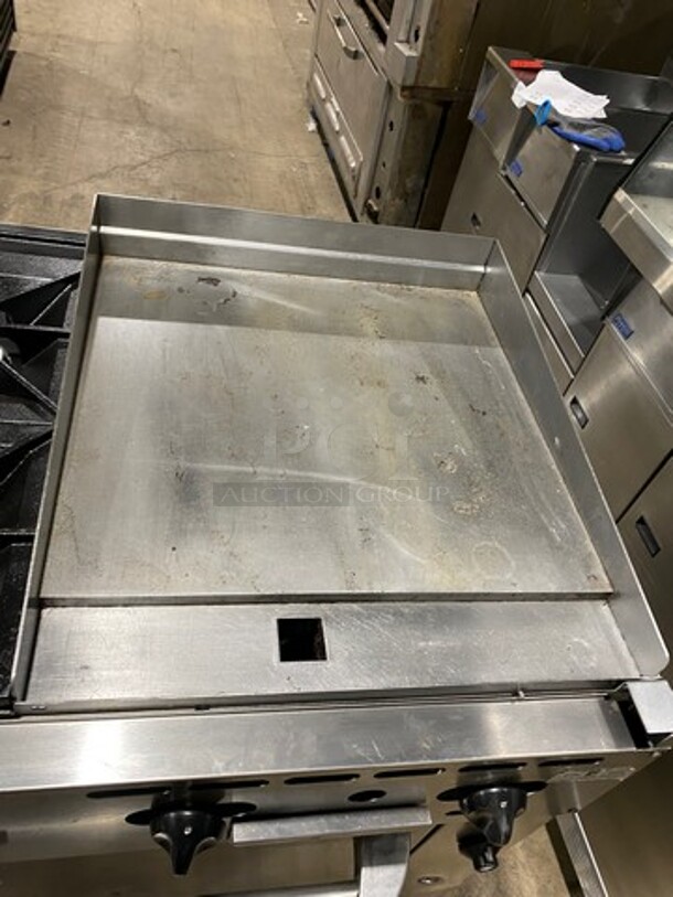 WOW! Vulcan Commercial Natural Gas Powered 2 Burner Stove With Flat Griddle! Flat Griddle Has Back And Side Splashes! With Oven Underneath! All Stainless Steel! On Casters! Model: 36S2B24GN SN: 481883161 - Image 6 of 10