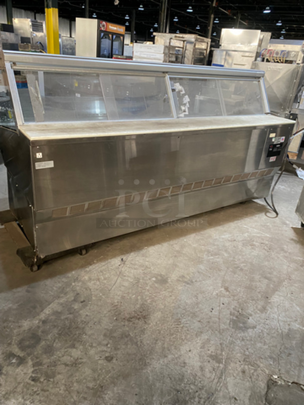 AMAZING! Federal Industries Commercial Refrigerated Deli Display Case! With 2 Sliding Rear Doors! With Commercial Cutting Board! All Stainless Steel Body! Model: SQ8CD SN: 07121947296 120V 60HZ 1 Phase - Image 4 of 9
