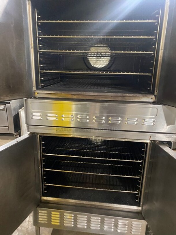 Blodgett Stainless Steel Commercial Gas-Powered Full-Size Convection Ovens w/ Solid Doors and Thermostatic Controls! 2X Your Bid Makes One Unit! - Image 5 of 9