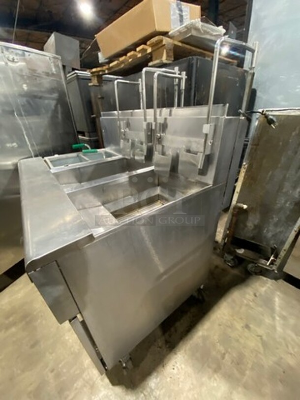 Frymaster Commercial Natural Gas Powered 2 Bay Deep Fat Fryer! With Side Dumping Station! With Back Splash! All Stainless Steel! On Casters! Model: FMP245EBLCSC SN: 0507GI0005 - Image 4 of 12