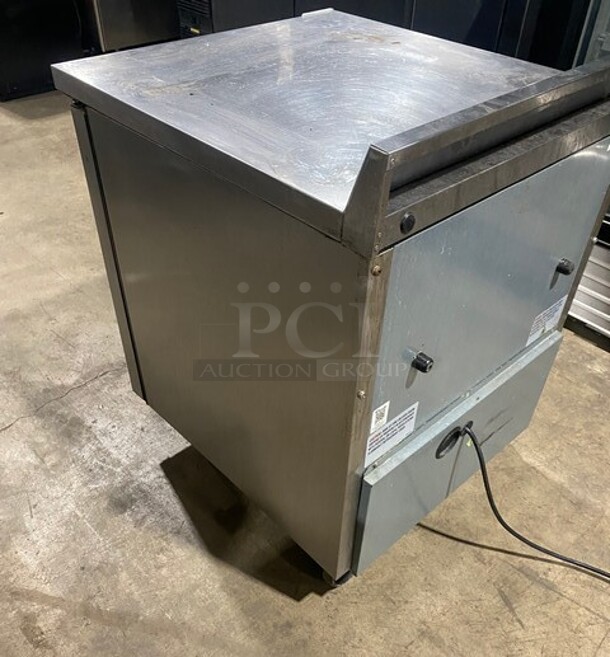 TRUE Single Door Undercounter Cooler! On Casters! TWT-27F SN:9782774 115V 1PH  - Image 4 of 10