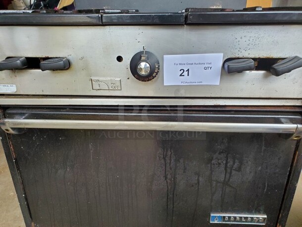 GARLAND H01 Propane 4 Burner Stove 30X31X36 Very nice condition!  - Image 6 of 8