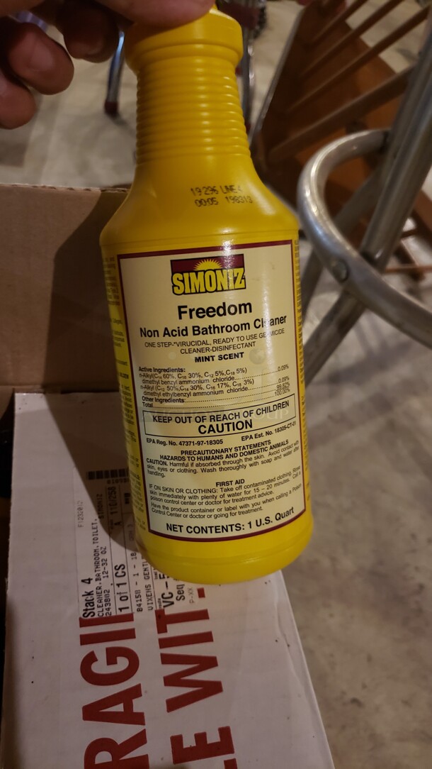 Box of Simoniz Bathroom Cleaner (Location 1) - Image 2 of 2