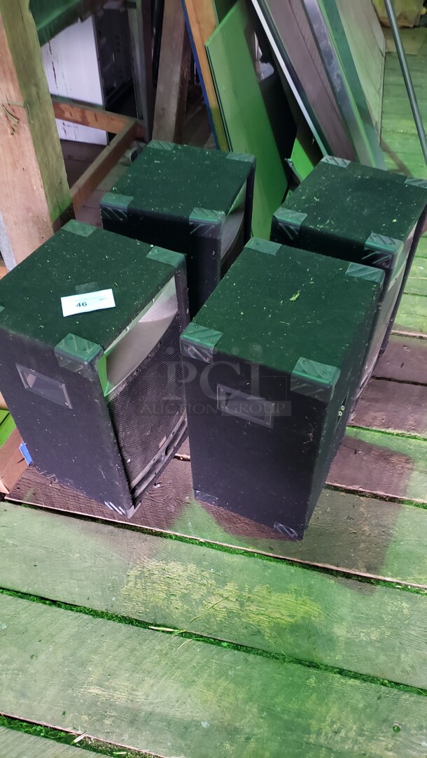 Lot of 4 Speakers

Not tested

(Location 3) - Image 2 of 2