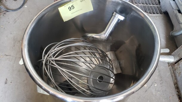 Vevor Commercial Food Mixer 30Qt w/ Attachments!

110V
60Hz
1PH - Image 2 of 5
