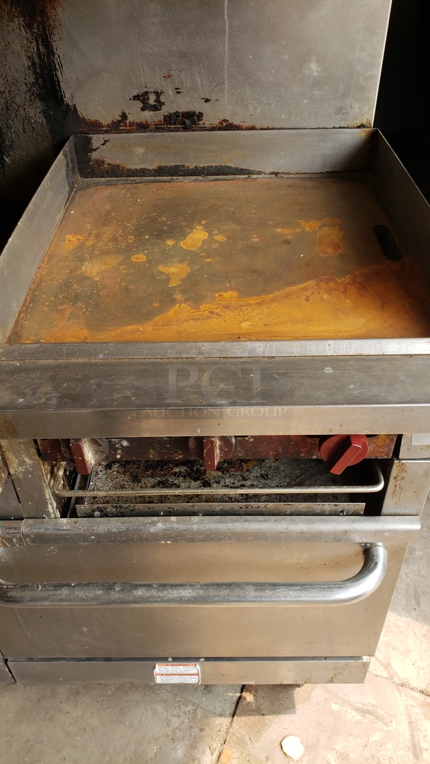 Vulcan 6 Burner Range/ Griddle, Charbroiler, & 2 Standard Ovens! Natural Gas - Image 3 of 8