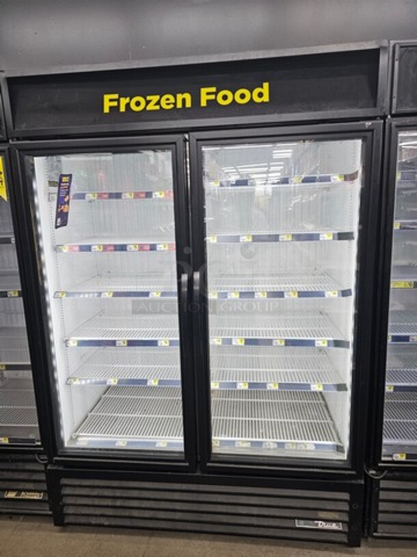 True GDM-49F-LD Two Section Display Freezer w/ Swing Doors! Very nice condition! - Image 1 of 2