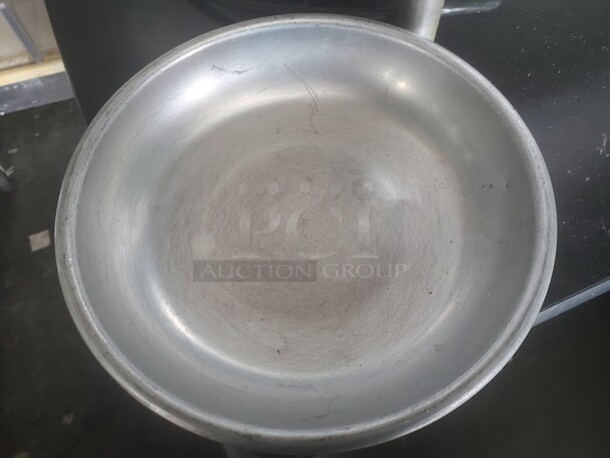 Aluminum Platter 10"  9XBID - Image 2 of 3