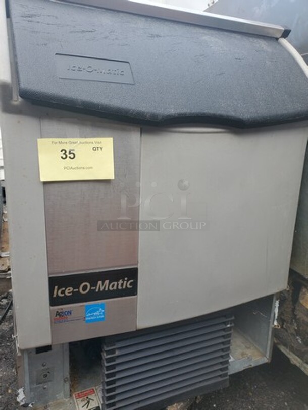 ICE-O-MATIC ICEU220HA2 Undercounter Self Contained Ice Maker, 115V 24X26X33 Working, nice condition! SOLD AS IS!  - Image 5 of 7