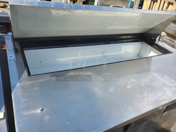 TRUE TSSU-48-12 48" 2-Door Refrigerated Sandwich Prep Table 48X30X36 On Casters! - Image 3 of 3
