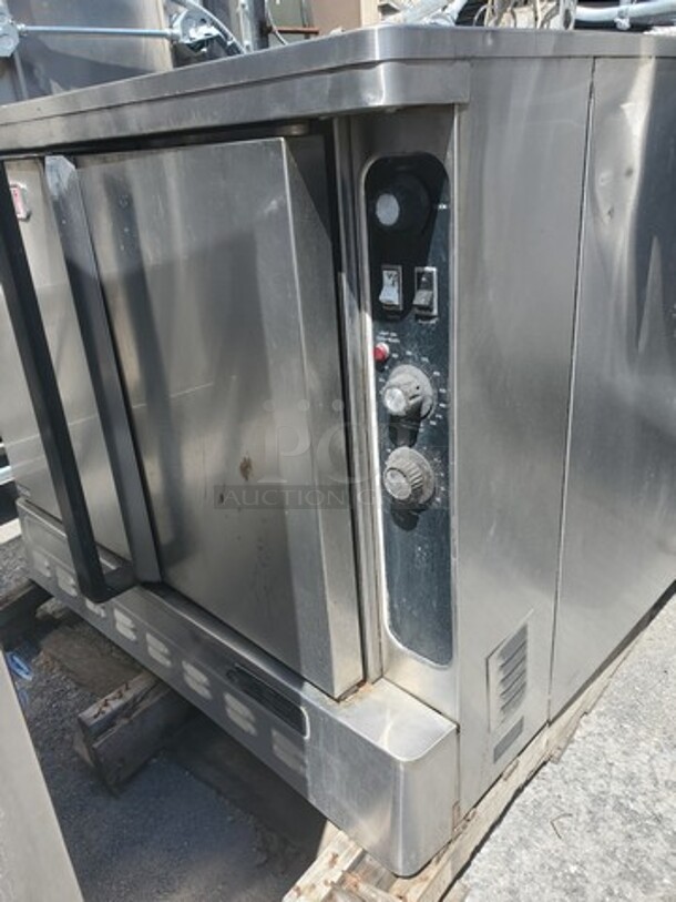 Blodgett Natural Gas| Single Deck
Convection Oven (Missing tag) - 38"WX37"DX36"H - Image 5 of 5