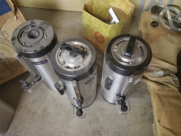 FETCO Luxus 3 Gal Thermal Coffee Dispenser BIDX3 - Image 2 of 2
