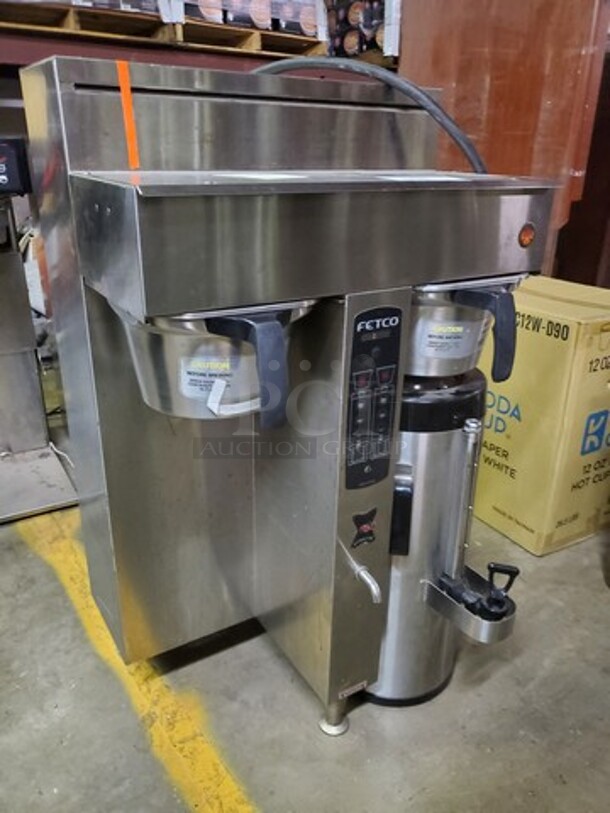 Fetco Extractor Series Twin CBS-2052e Coffee Brewer - Image 3 of 6