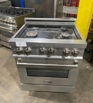 Zline Gas Powered 4 Burner Stove! With Oven Underneath! Stainless Steel! On Legs! Missing Grates! MODEL RGS30 SN:20080776039 120V